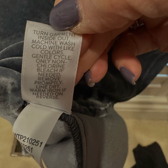 NWT J Jill Velvet Button Down Shirt - Picture 7 of 8